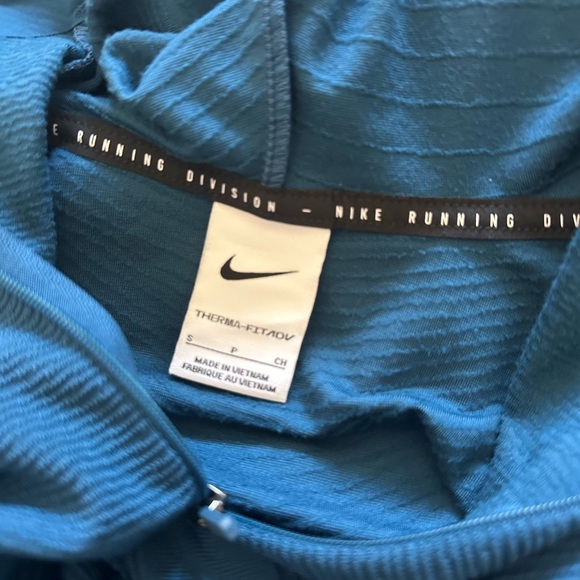 Nike Running Set - Picture 3 of 4